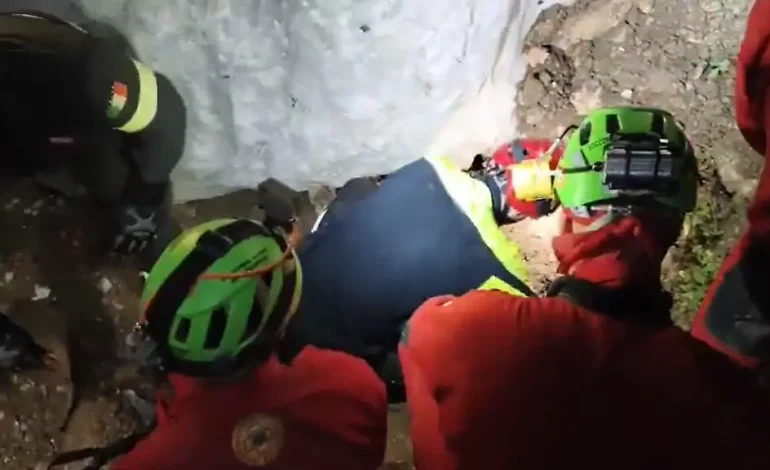Höhlenforscher auf Sardinien gerettet: Hangrutsch schwierige Rettungsmission