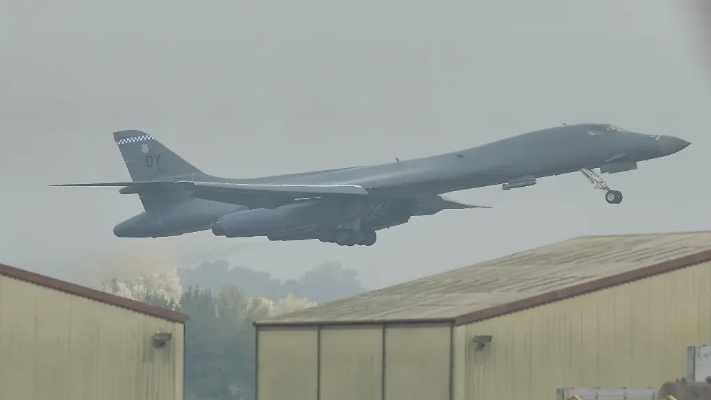 USA ziehen Bomber aus Fairford ab nach möglichen Anschlagsplänen