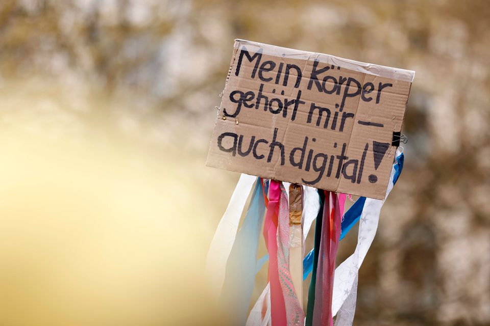 Gesetz gegen digitale Gewalt: Neue Vorschriften zum Schutz persönlicher Rechte