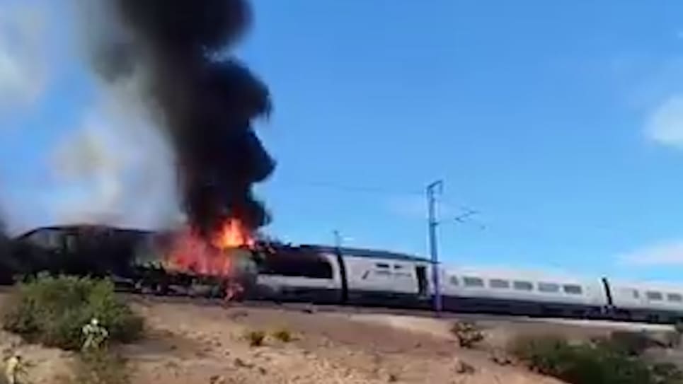 Hochgeschwindigkeitszug Madrid–Barcelona: Tausende stranden nach Bahn-Brand